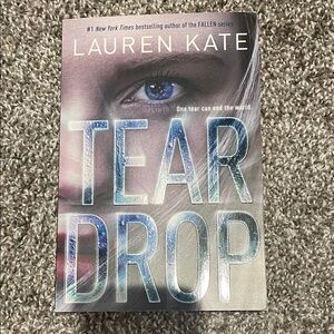Teardrop by Lauren Kate Book
